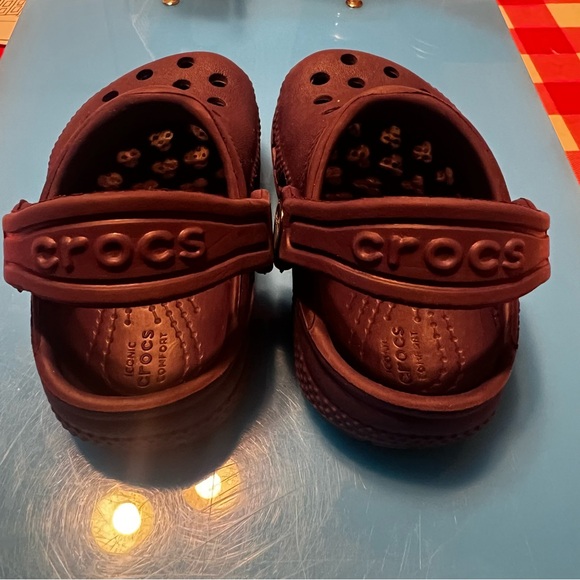 Crocs - Picture 3 of 4